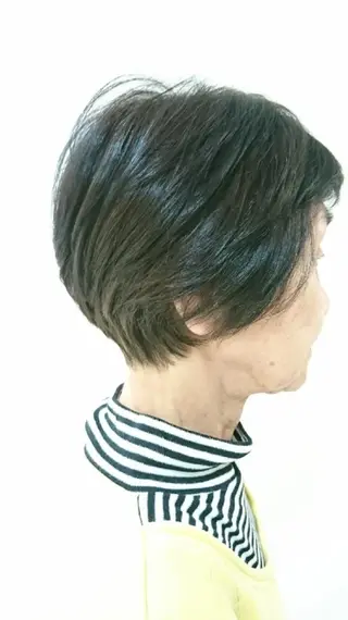 ショート 齋藤 愛美のヘアスタイル