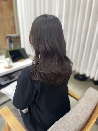 セミロング カラー 市川 陽菜のヘアスタイル