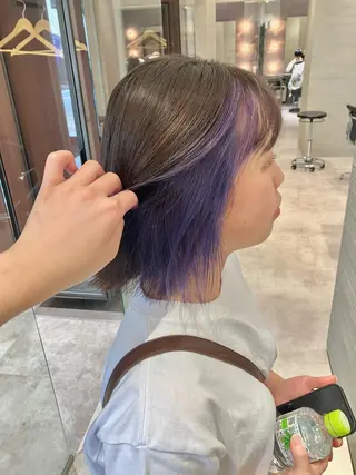 ミディアム カラー サキ🤍ハイトーン 🩰くびれ巻きヘアのヘアスタイル