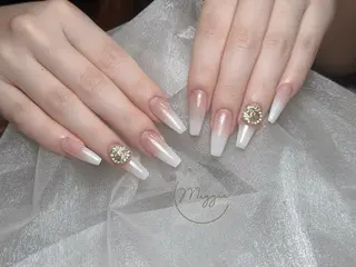 ネイル Maggie Nail🦩のネイルデザイン