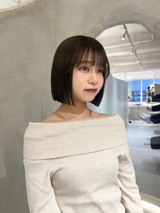 ミディアム カラー 切りっぱなしボブ/ 艶カラー/綾莉のヘアスタイル