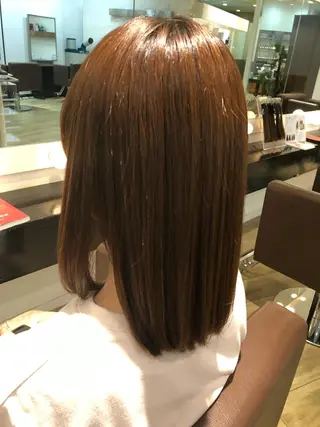 セミロング 小宮 真理奈のヘアスタイル
