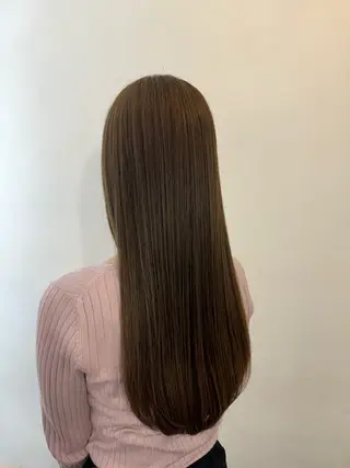 セミロング カラー ハロウ momonaのヘアスタイル