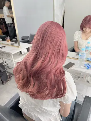 ミディアム カラー 🫧艶ダブルカラー ブリーチ🫧トモヤのヘアスタイル