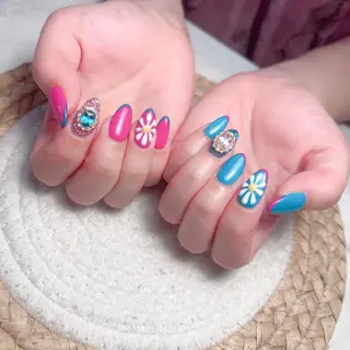 ネイル Maggie Nail🦩のネイルデザイン