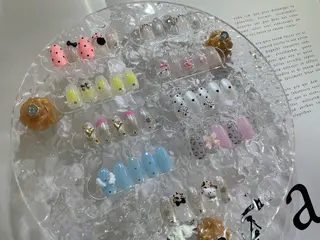 ネイル Mus’Fam 入谷玲生奈のネイルデザイン