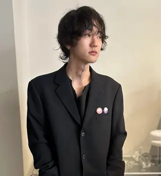 パーマ メンズ ウルフカット🪽 レイヤー/髪質改善のヘアスタイル