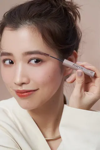 レイヤー 艶々カラーのヘアスタイル