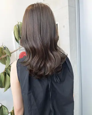 ミディアム カラー パーマ ヘアアレンジ 透明感/オリーブ/ グレージュ/YUKAのヘアスタイル