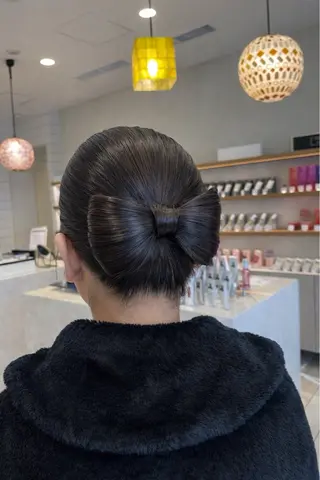 ヘアアレンジ Miwa🦋渋谷/ 透明感カラー/セットのヘアスタイル