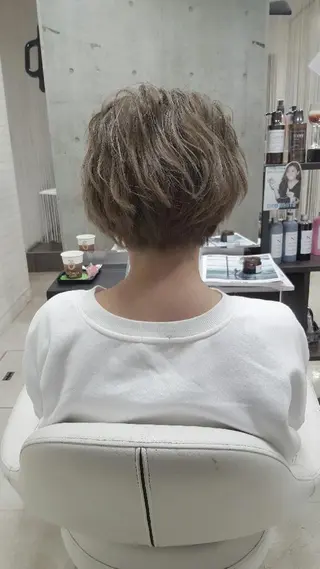 ショート 髪質改善×レイヤー 高嶋のヘアスタイル