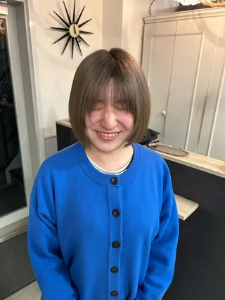 ショート カラー 縮毛•ハイトーン ・着付け Runaのヘアスタイル