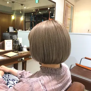 ミディアム ニイムラ ミキのヘアスタイル