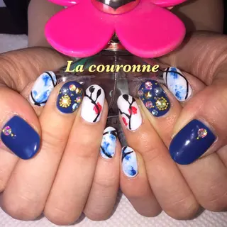 ネイル Lacouronne NATSUMIのネイルデザイン