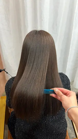 セミロング ともざねゆか UniQ/岡山駅のヘアスタイル