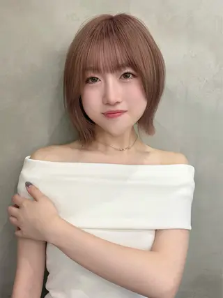 ショート ブリーチなしWカラー /レイヤー/設樂彩乃のヘアスタイル