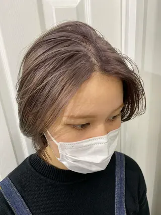 ショート カラー ヘアアレンジ kai .のヘアスタイル