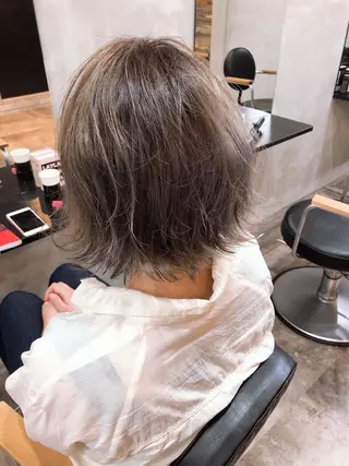 ショート カラー 中村 優志のヘアスタイル