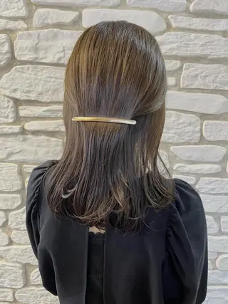 セミロング カラー ヘアアレンジ 溝口 ひなこのマツエク・マツパデザイン