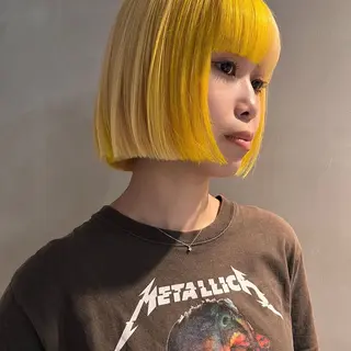 ショート カラー ブロンド／ブリーチ 【SITY.】のヘアスタイル