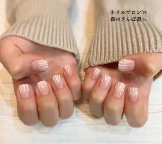 ネイル ショートネイル 森のさんぽ道のネイルデザイン