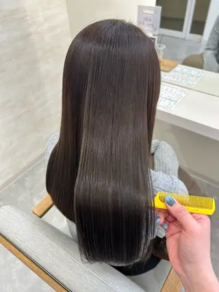 セミロング カラー 髪質改善&艶感カラー 🪄岡井美結のヘアスタイル