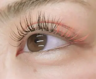 マツエク・マツパ 角田 安のヘアスタイル