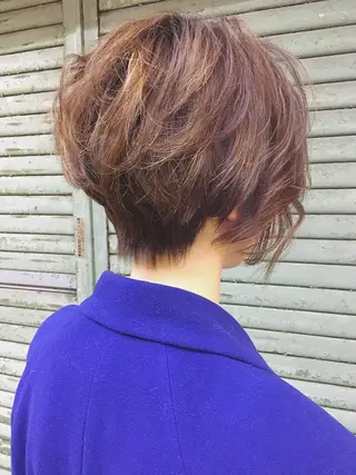 ショート カラー パーマ F． 梅田/ボブ/パーマのヘアスタイル