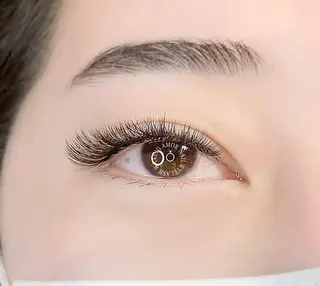 マツエク・マツパ アイブロウ AMOR EYELASHのマツエク・マツパデザイン