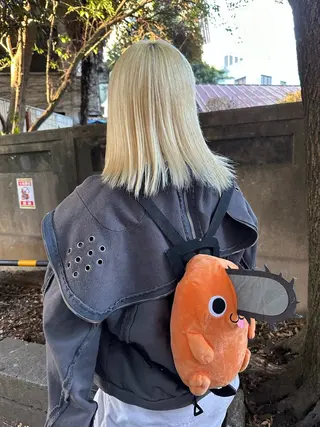 セミロング ✴︎TO-MA✴︎ レッドカラー/透明感のヘアスタイル