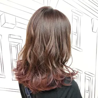 ミディアム カラー TOMOKA 艶髪/透明感カラーのヘアスタイル