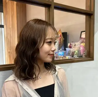 セミロング 神田 姫奈のヘアスタイル