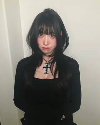 ロング Hanaka🐈⬛ 海外×ニュアンスのヘアスタイル