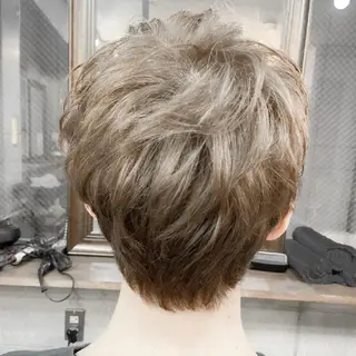 カラー ショート S. ERIのヘアスタイル