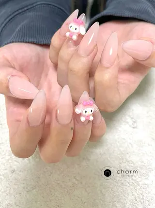 ネイル ネイルルーム チャームのネイルデザイン