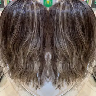 ミディアム 🩵波巻き/ツイスパ HARU💎のヘアスタイル