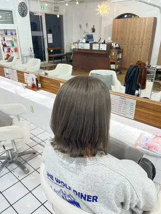 ショート カラー 🌱 みよのヘアスタイル