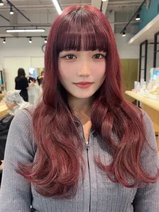 ロング カラー LUCK 本厚木店のヘアスタイル