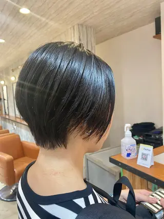 ショート くびれショート・ボブ カットorパーマ特化のヘアスタイル