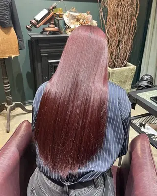 カラー アイブロウ&マツパ カラーモデルまなみのヘアスタイル