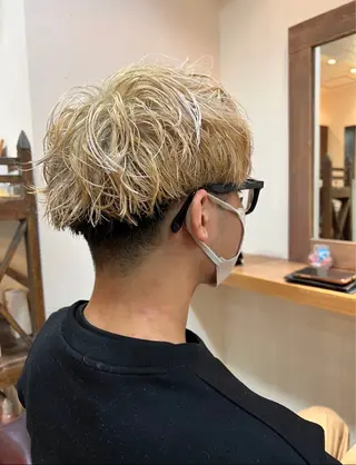 ショート カラー メンズ 透明感・艶感 小坂隼斗のヘアスタイル