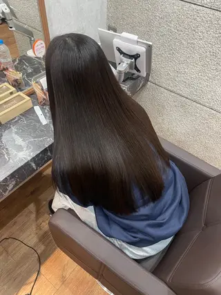 ロング カラー 西田辺/ タカスナオヤのヘアスタイル