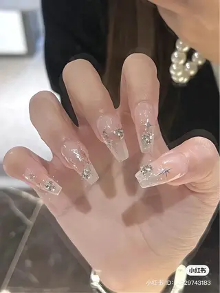 ネイル Tagi Nail 銀座店のネイルデザイン