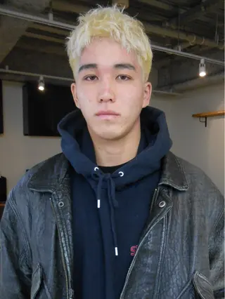 ショート カラー メンズ グランジヘア 無造作ヘアHYUGAのヘアスタイル