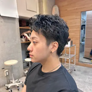 ショート パーマ メンズ 🔥メンズカラー🔥 セヤシュウヘイのヘアスタイル