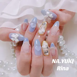 ネイル 🦋 Queenieのネイルデザイン