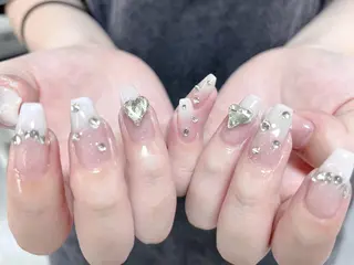 ネイル Shis_🦄shi 韓国風キラキラネイルのネイルデザイン