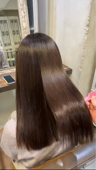 ロング ミタムラ ユナのヘアスタイル