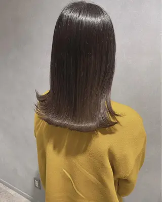 ミディアム カラー 唐澤 千尋のヘアスタイル