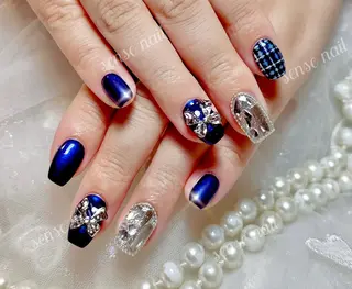 ネイル Yukiko 🌙のネイルデザイン